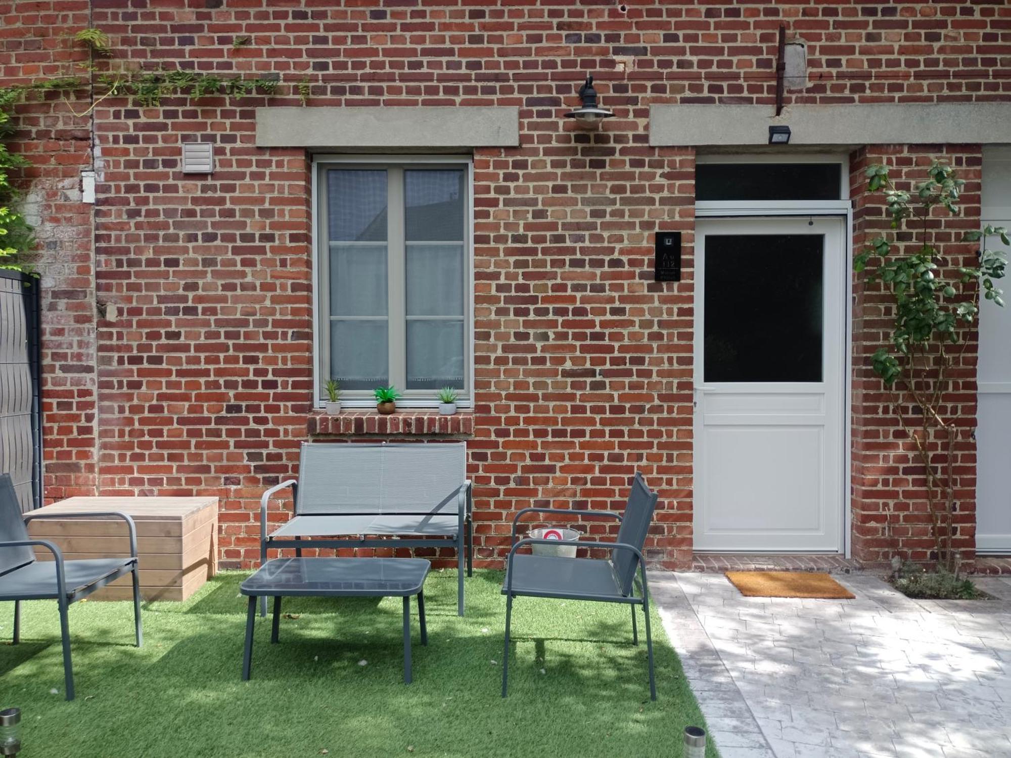 Au 112 Maison D'Hotes Estrees-Saint-Denis Экстерьер фото